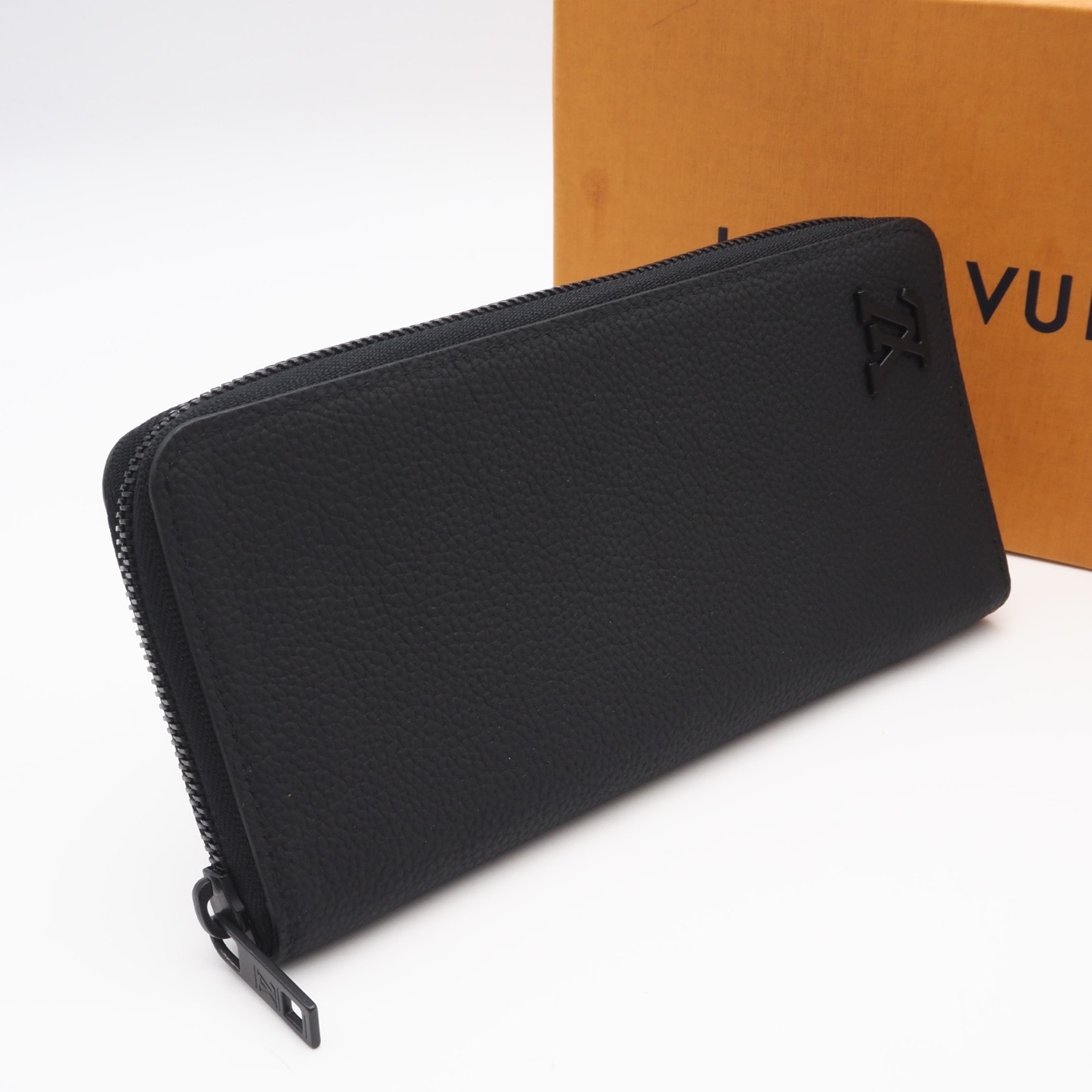 美品 LOUIS VUITTON ルイ・ヴィトン アエログラム ジッピーウォレットヴェルティカル ノワール M81743 長財布 ブラック カーフレザー メンズ