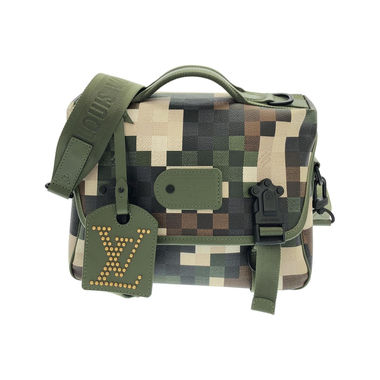 ルイヴィトン ダモフラージュ LVトレイル メッセンジャー M24449 ショルダーバッグ