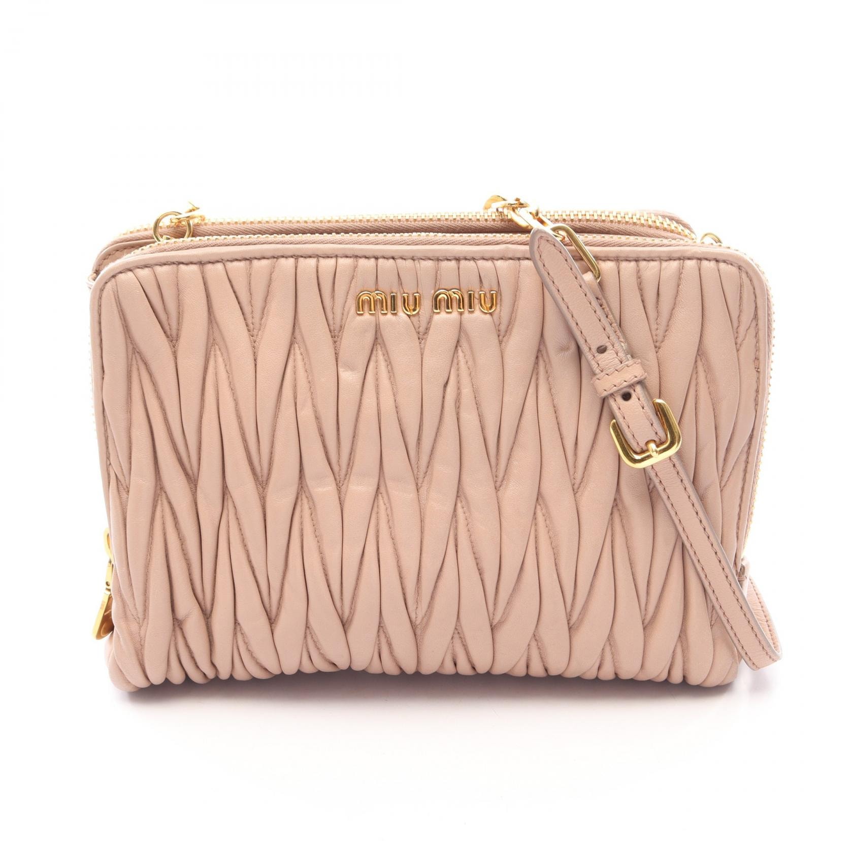 ミュウ ミュウ Miu Miu マテラッセ ショルダーバッグ バッグ レザー レディース ピンク系 【中古】