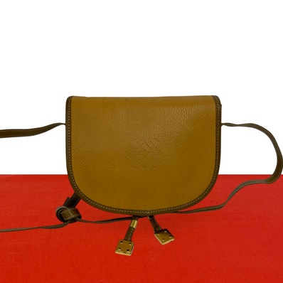 LOEWE ロエベ アナグラム ロゴ 金具 レザー ショルダーバッグ ブラウン
24570
