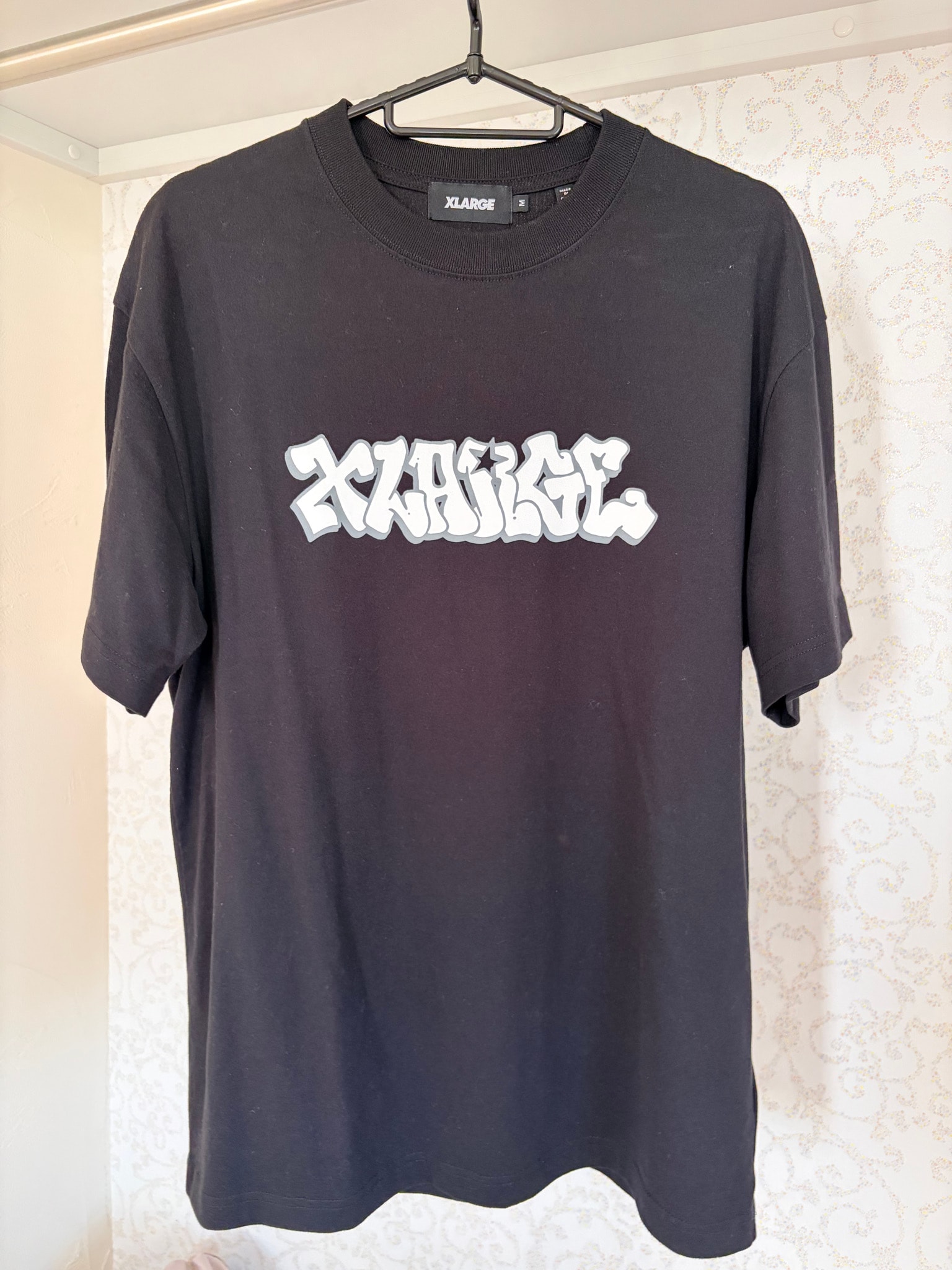 グラフィックロゴTシャツ
