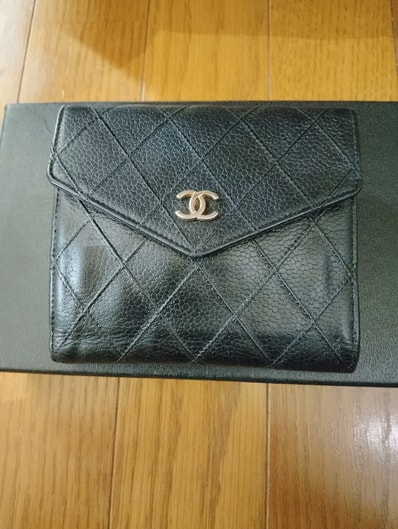 シャネルヴィンテージ二つ折り財布