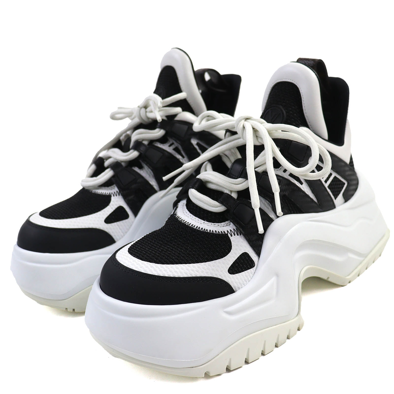 美品 ルイヴィトン
スニーカー ホワイト ブラック レディース 36.5