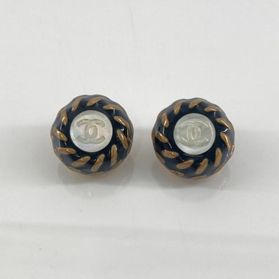 CHANEL(シャネル) ココマーク 97・A イヤリング ブラック×ゴールド
