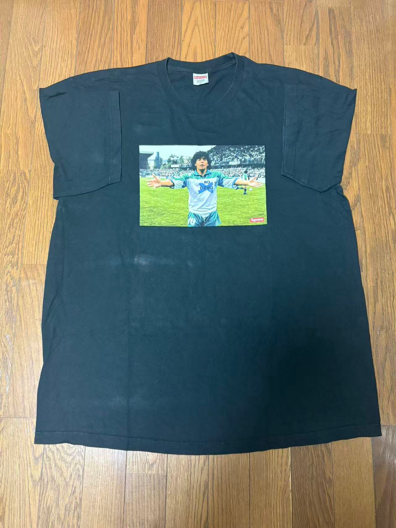 Supreme Maradona Tee "Black"