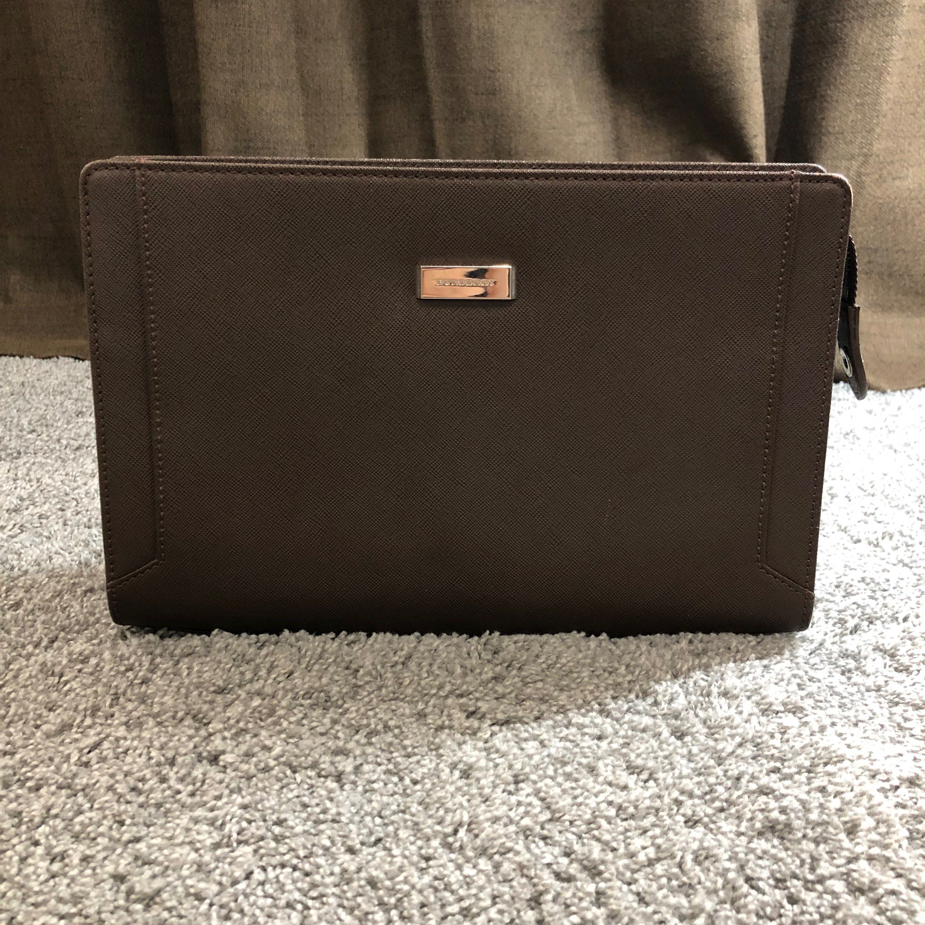 バーバリー クラッチ ブラウン