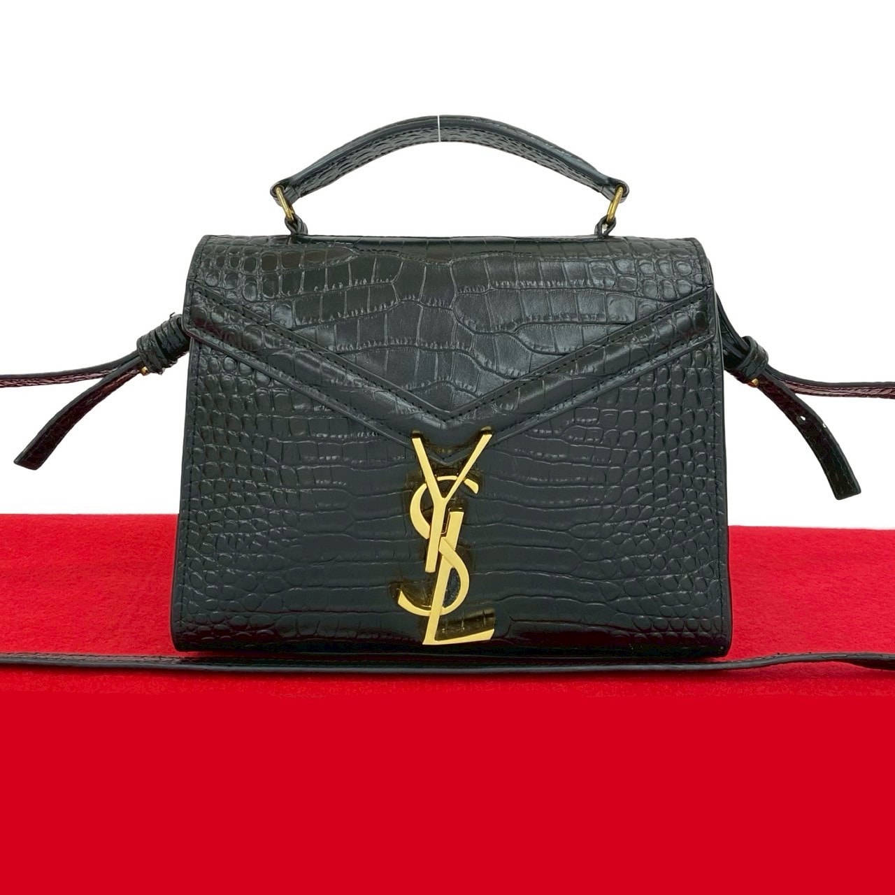YVES SAINT LAURENT イヴ・サンローラン カサンドラ レザー ショルダーバッグ ブラック
35-10