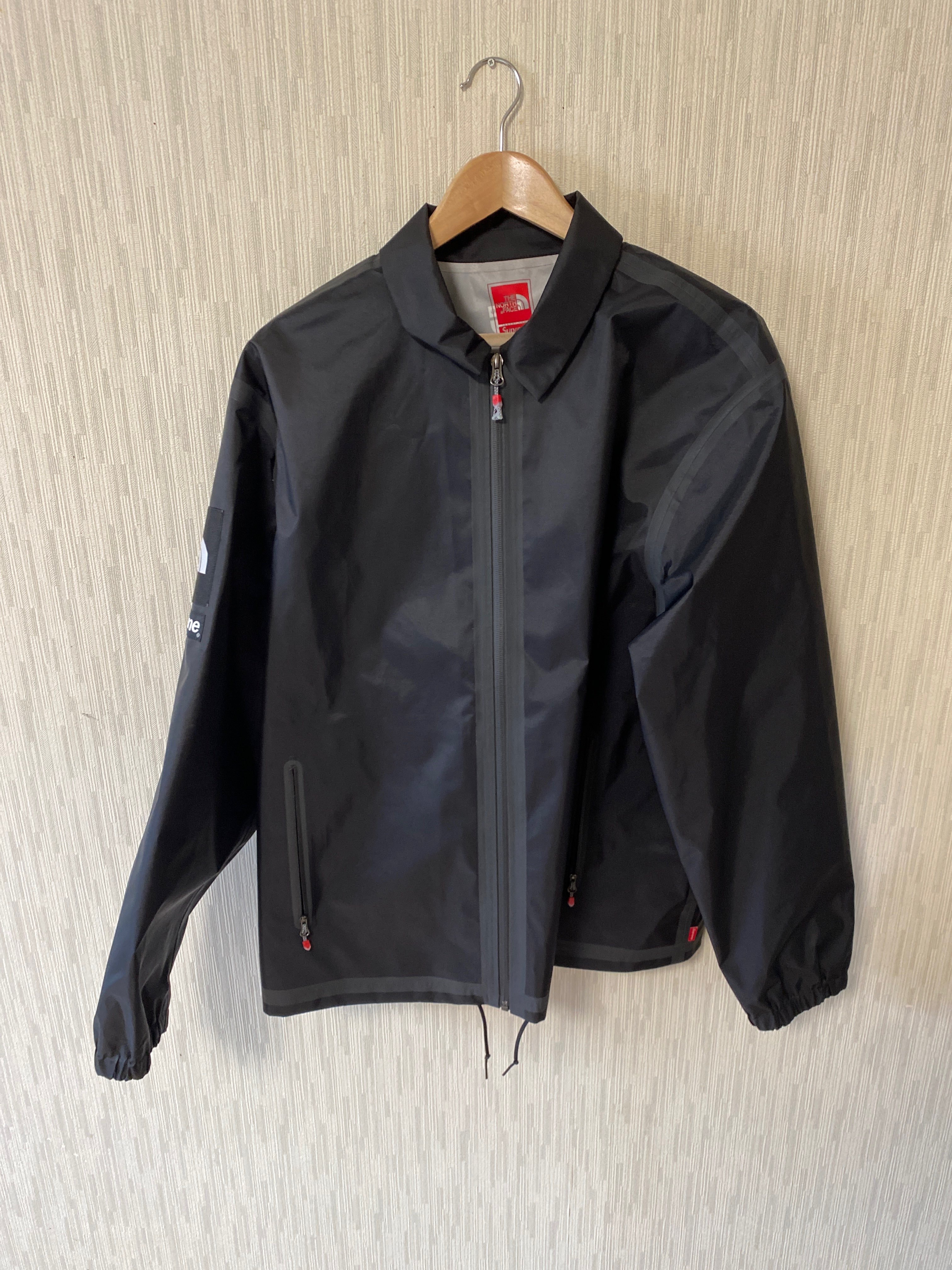 Supreme x The North Face Summit Series Outer Tape Seam Coaches Jacket "Black"