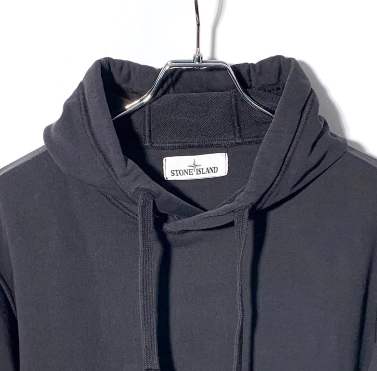 Stone Island Wappen Patch Hooded Sweatshirt "Black"