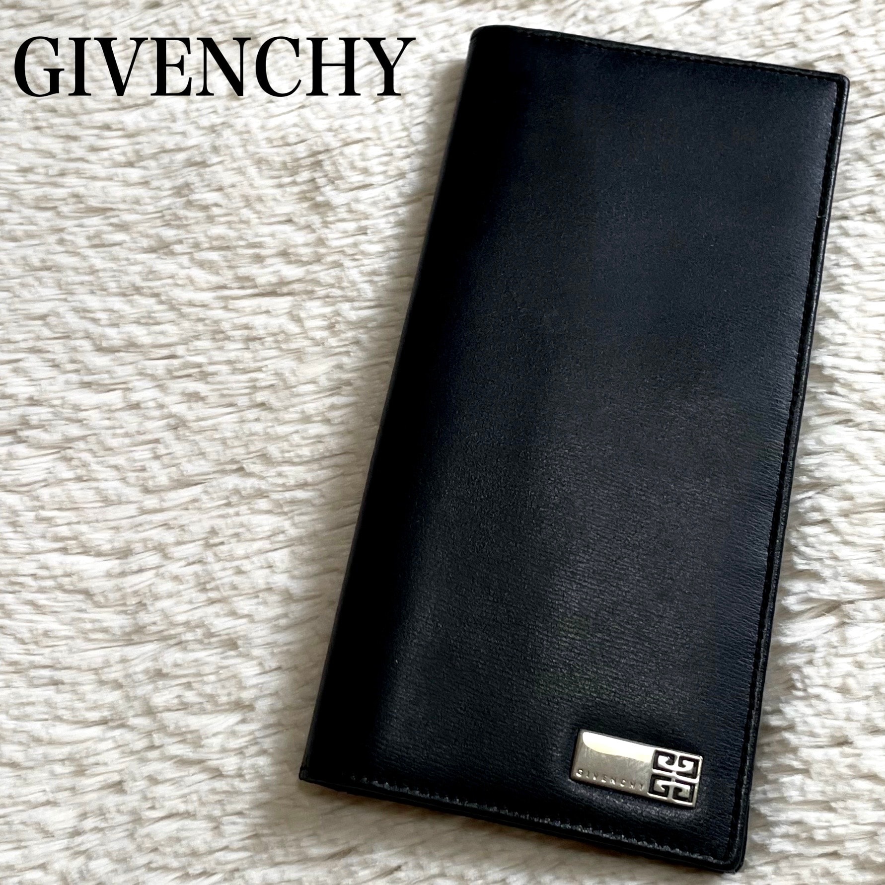 A (未使用に近い)】未使用極美品 GIVENCHY ジバンシー 4G ゴールド金具