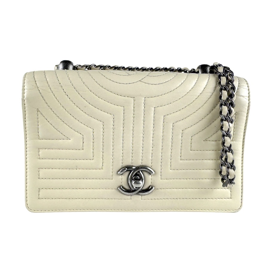 シャネル CHANEL ショルダーバッグ レザー アイボリー レディース【中古】 z8573