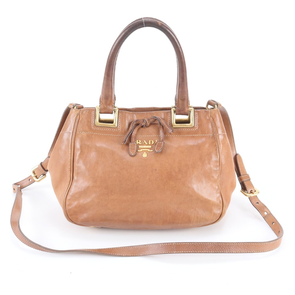 プラダ ショルダーバッグ レザー