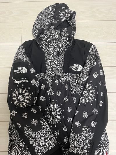 Supreme The North Face Bandana Mountain Parka "Black"