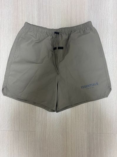 FEAR OF GOD ESSENTIALS Volley Short "Taupe"