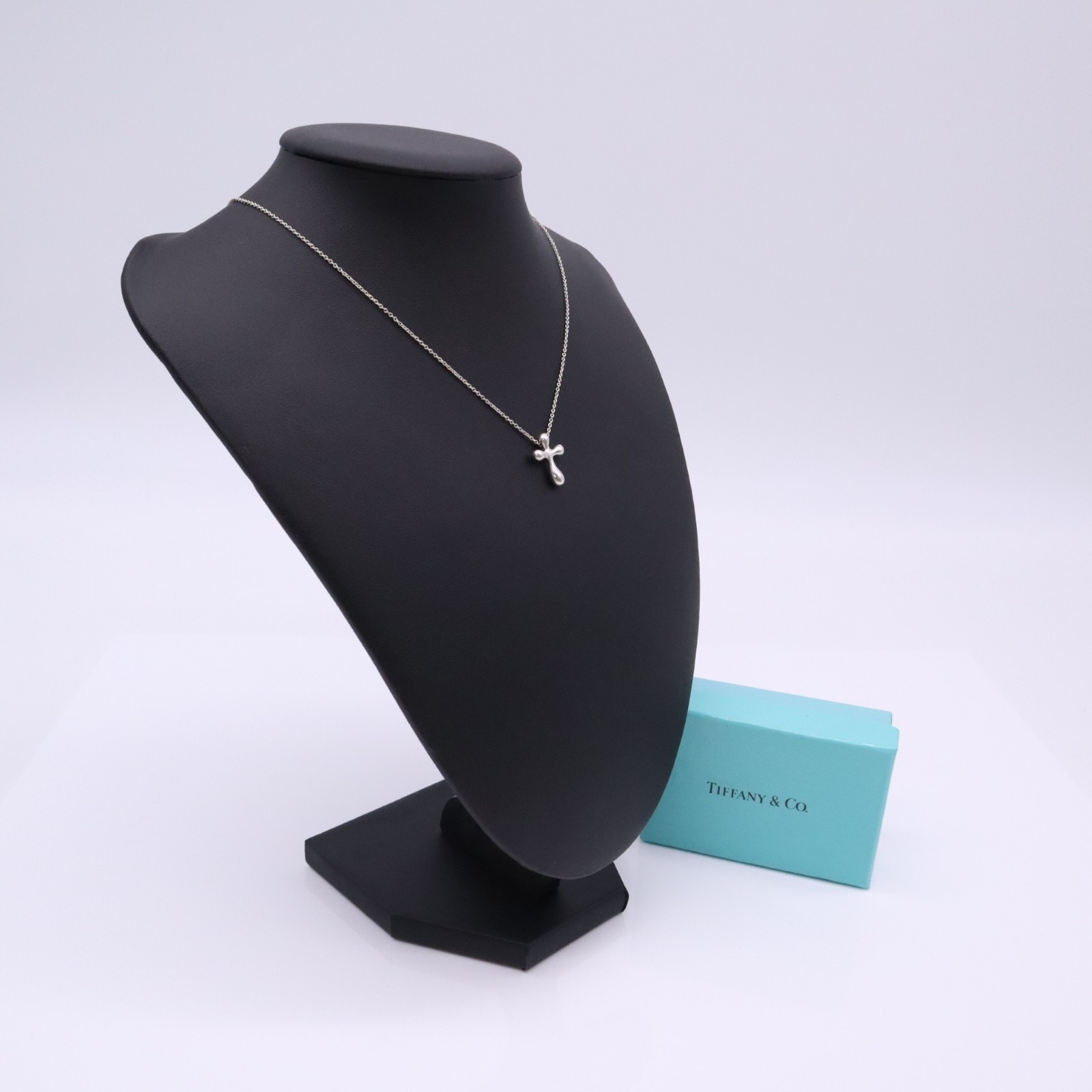 美品 TIFFANY&Co. ティファニー エルサ ペレッティ スモールクロス 925 ネックレス - ネックレス シルバー シルバー レディース