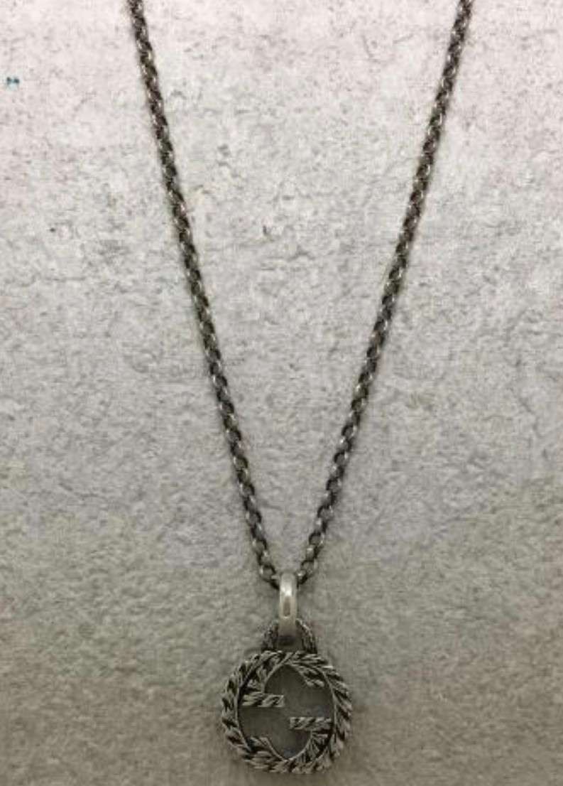 GUCCI Interlocking G Pendant Necklace