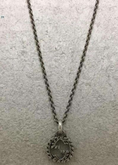 GUCCI Interlocking G Pendant Necklace