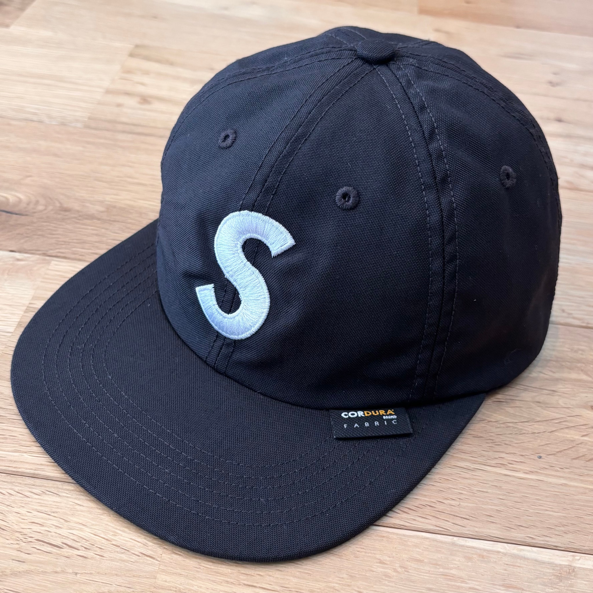 Supreme Cordura S Logo 6-Panel "Black"