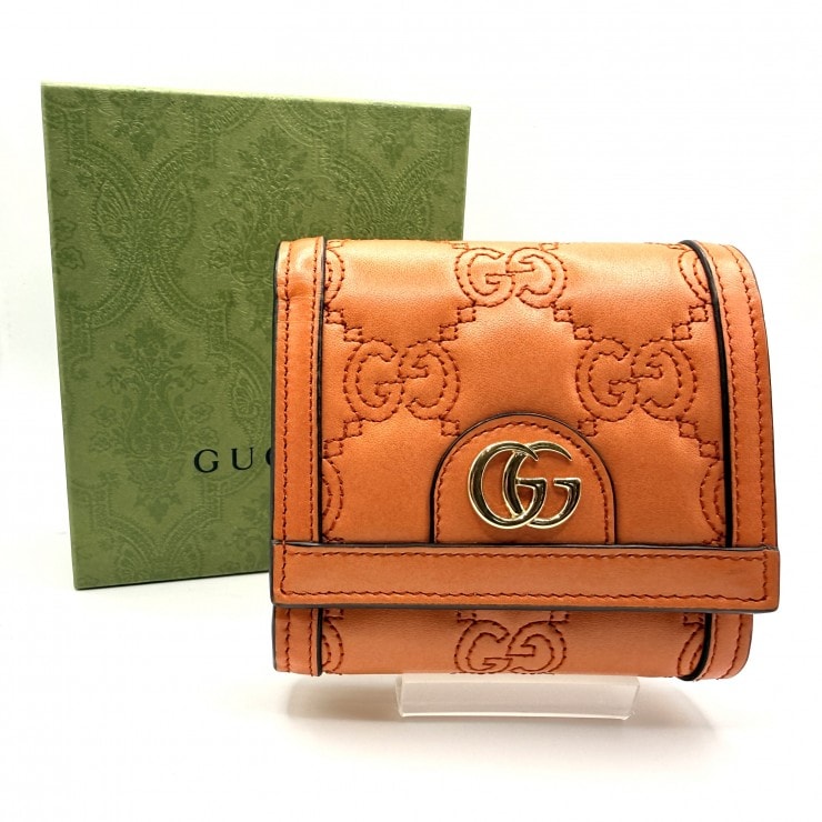GUCCI(グッチ)GGマトラッセ カードケース ウォレット 二つ折り財布 オレンジ レザー ゴールド金具 レディース 723799 0416【中古】