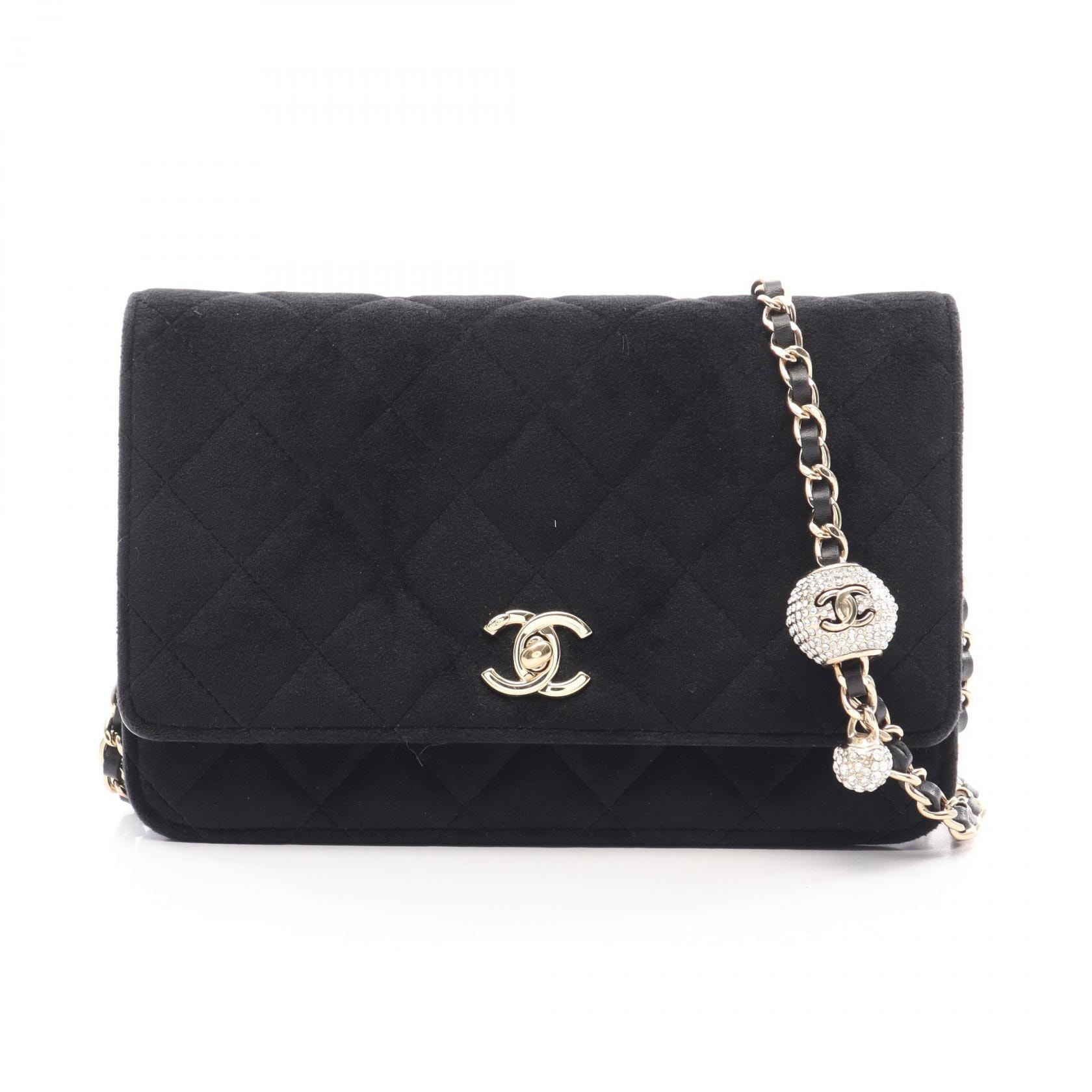シャネル CHANEL マトラッセ ラインストーン ショルダーバッグ バッグ ファブリック レディース ブラック系 【中古】