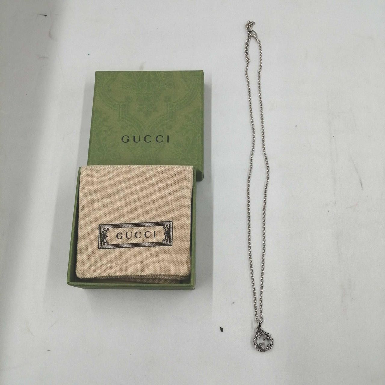 GUCCI Interlocking G Pendant Necklace