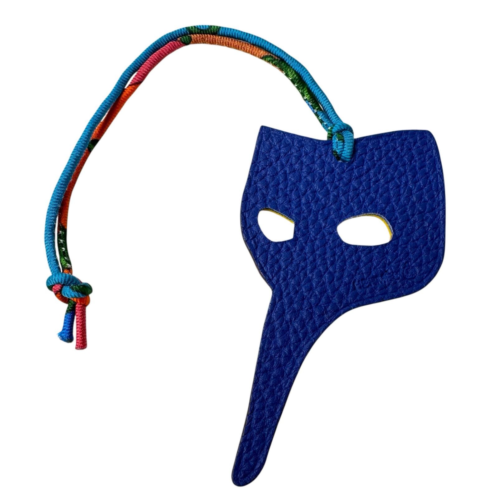 美品 エルメス HERMES プティアッシュ チャーム 仮面マスク ブルー×イエロー レディース