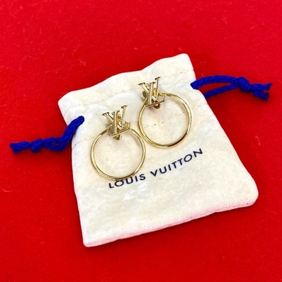 LOUIS VUITTON ルイヴィトン ブックル ドレイユ フープ LV エクリプス ピアス GP ピアス ゴールド
1117e