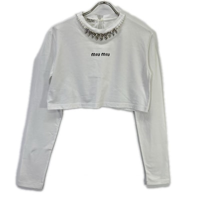 ミュウミュウ ホワイト 21年 MJL783 パール×クリスタルビジュー付き ロゴ クロップド丈長袖Tシャツ XS