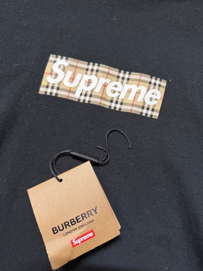 Supreme / Burberry Box Logo Tee "Black"