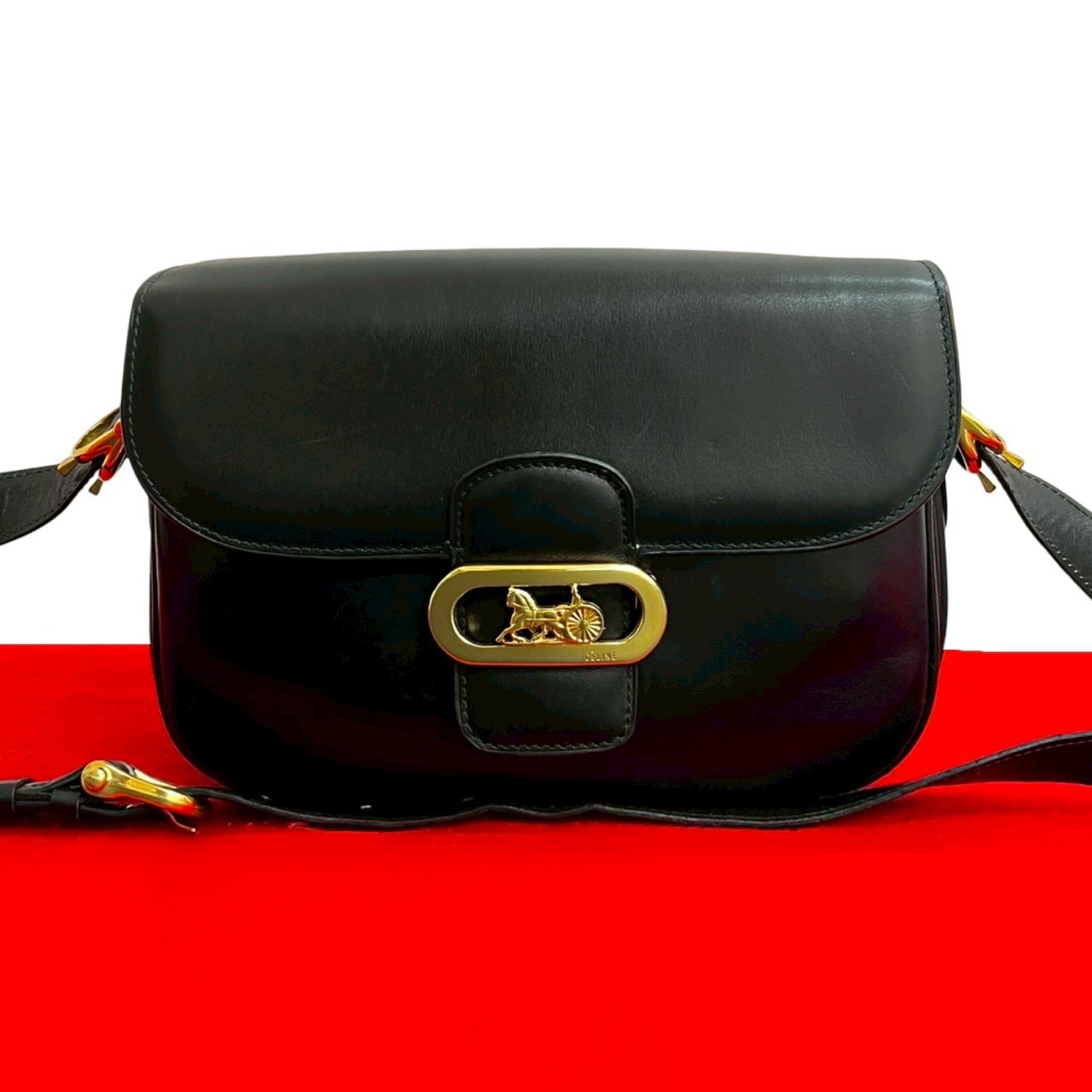 CELINE セリーヌ ロゴ 馬車 金具 カーフ レザー ショルダーバッグ ブラック
 23612