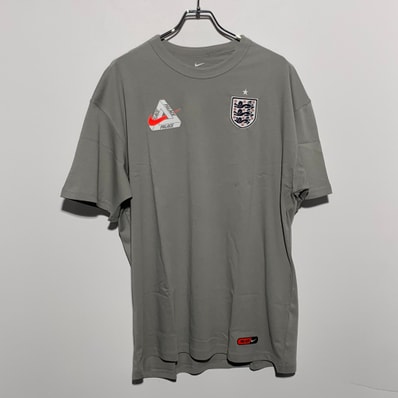 Nike x PALACE X2 World Cup T-Shirt England "Grey"