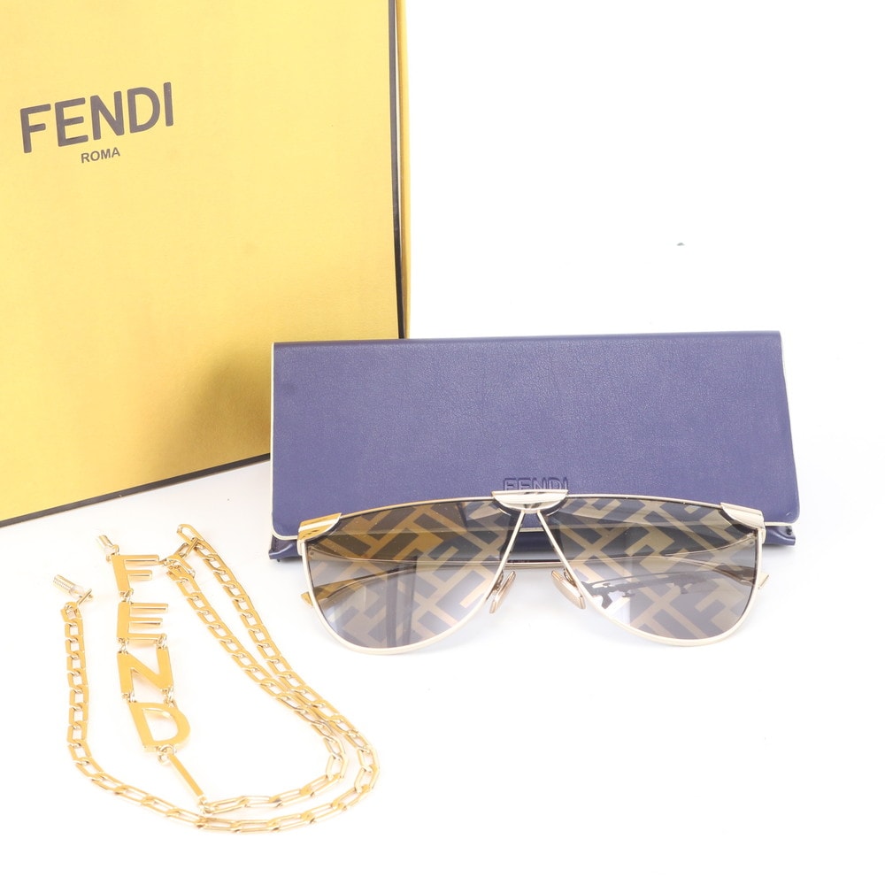 ■極美品 フェンディ ズッカシェイズ チェーン付 69□05 145