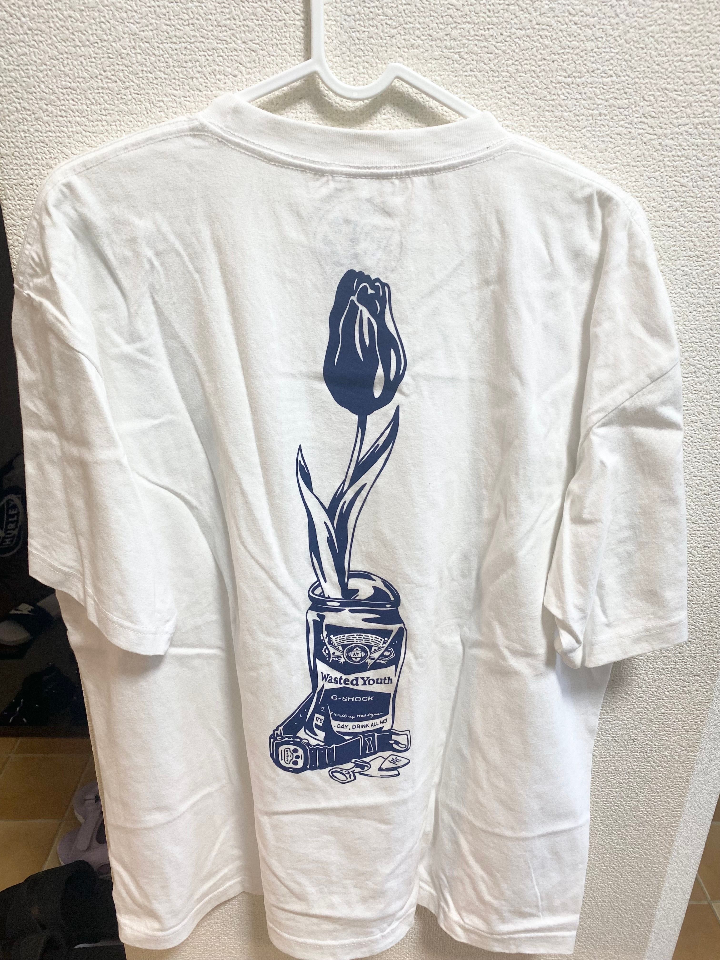 ウェイステッドユース x ジーショック Tシャツ "ホワイト" / ヴェルディ