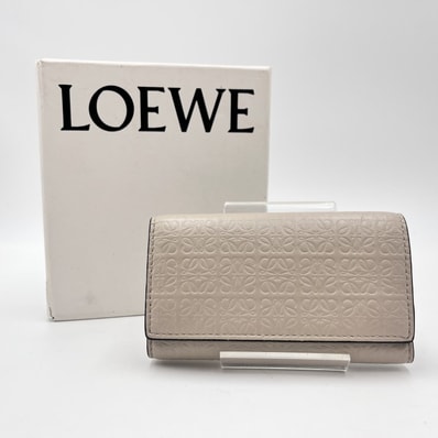 LOEWE(ロエベ)リピート アナグラム 6連キーケース キーホルダー ベージュ系 レザー ゴールド レディース【中古】