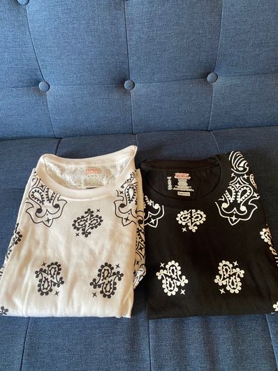 Supreme x Hanes Bandana Tagless Tees (2 Pack) "Black"