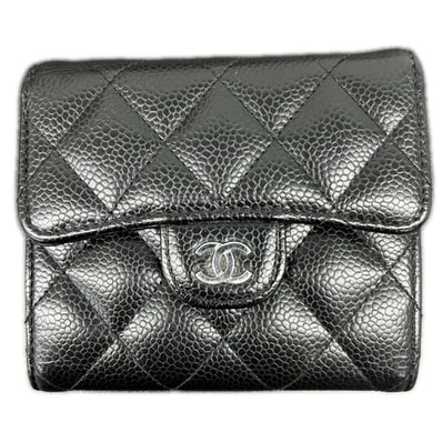 CHANEL 極美品 シャネル マトラッセ クラシック スモール フラップ ウォレット 三つ折り財布 AP0231 キャビアスキン 31番シリアル ブラック レザー シルバー金具 コンパクトウォレット Aランク 中古 鑑定済