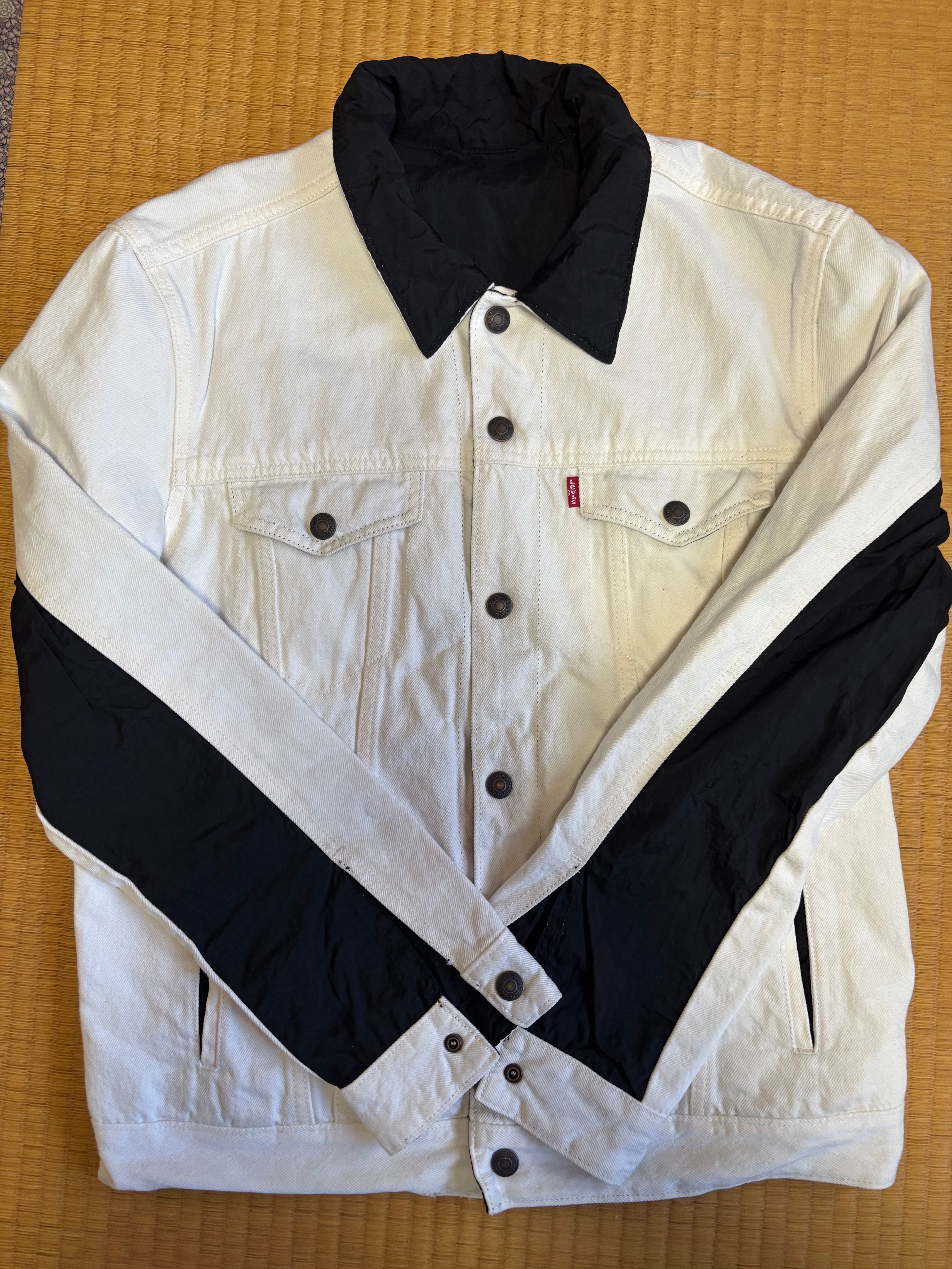 Air Jordan x LEVI'S Reversible Trucker Jacket "White"