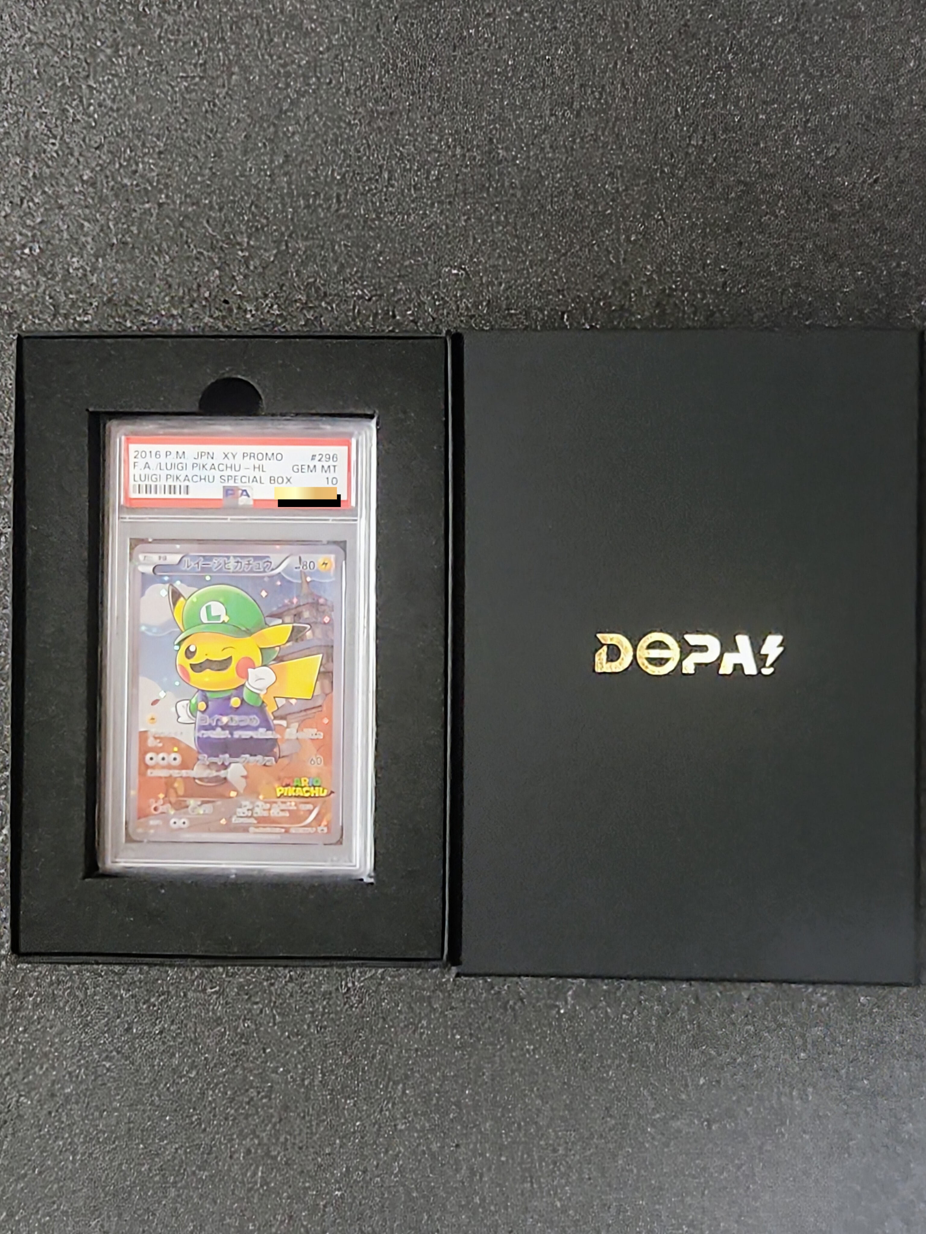 ルイージピカチュウ [XY-P 296/XY-P](プロモーションカード「ルイージピカチュウスペシャルBOX」)