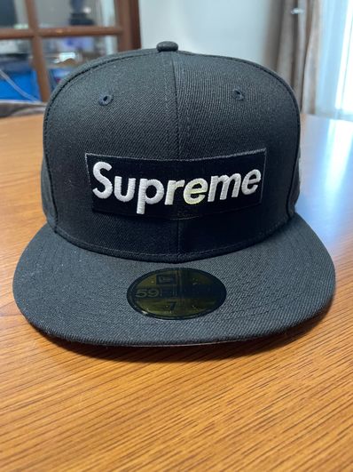 Supreme Champions Box Logo New Era® "Black"