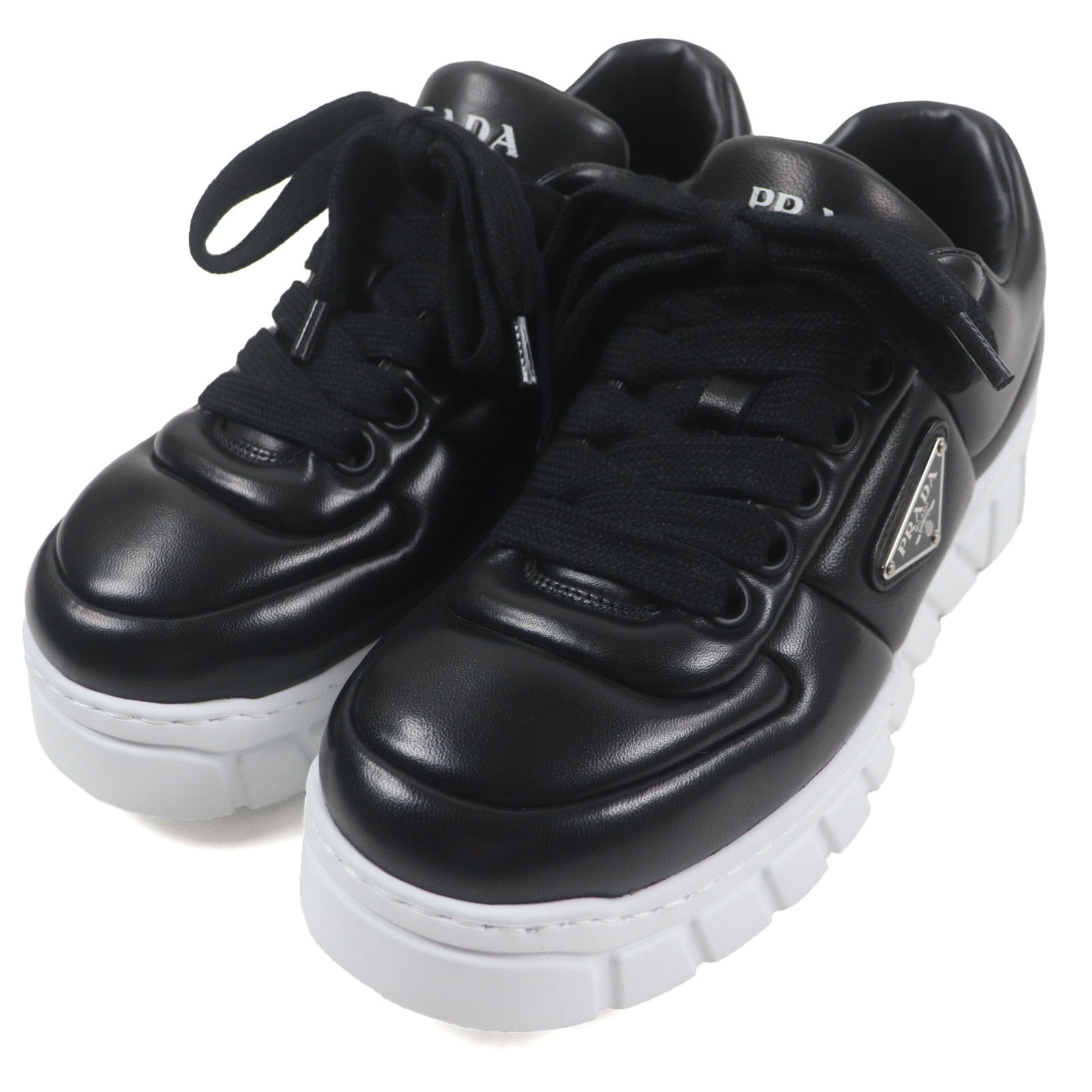 未使用品 プラダ
 スニーカー ブラック メンズ 6 2EE386