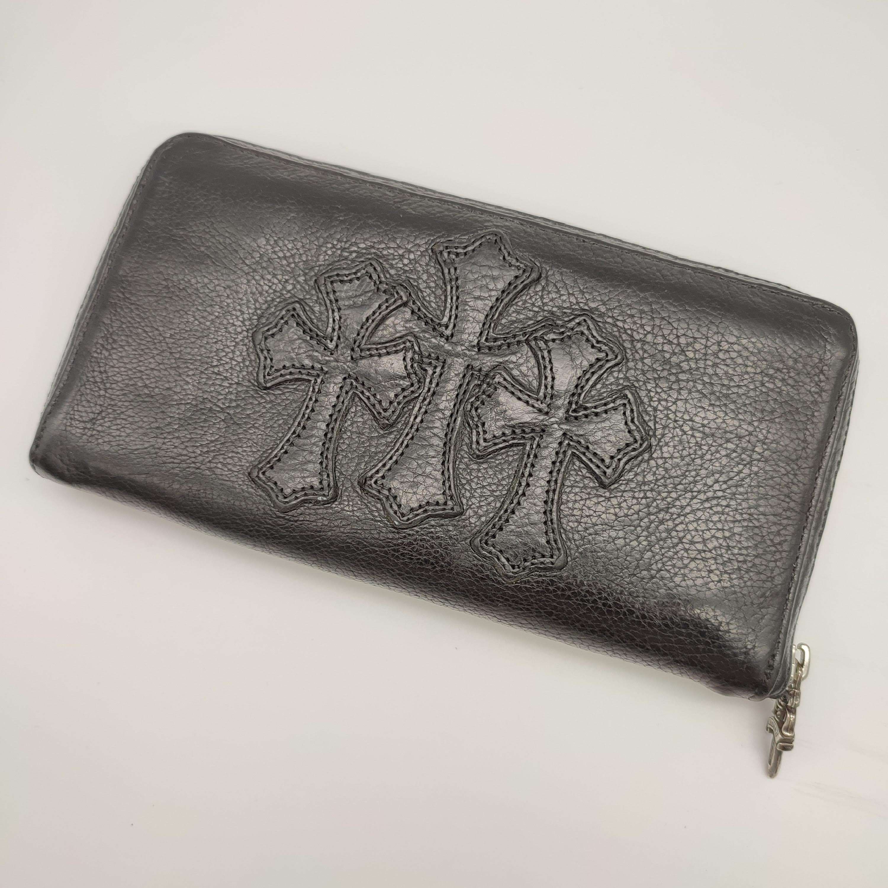 Chrome Hearts REC F Light Leather Zip Wallet / 3 Cemetary Cross "Black"