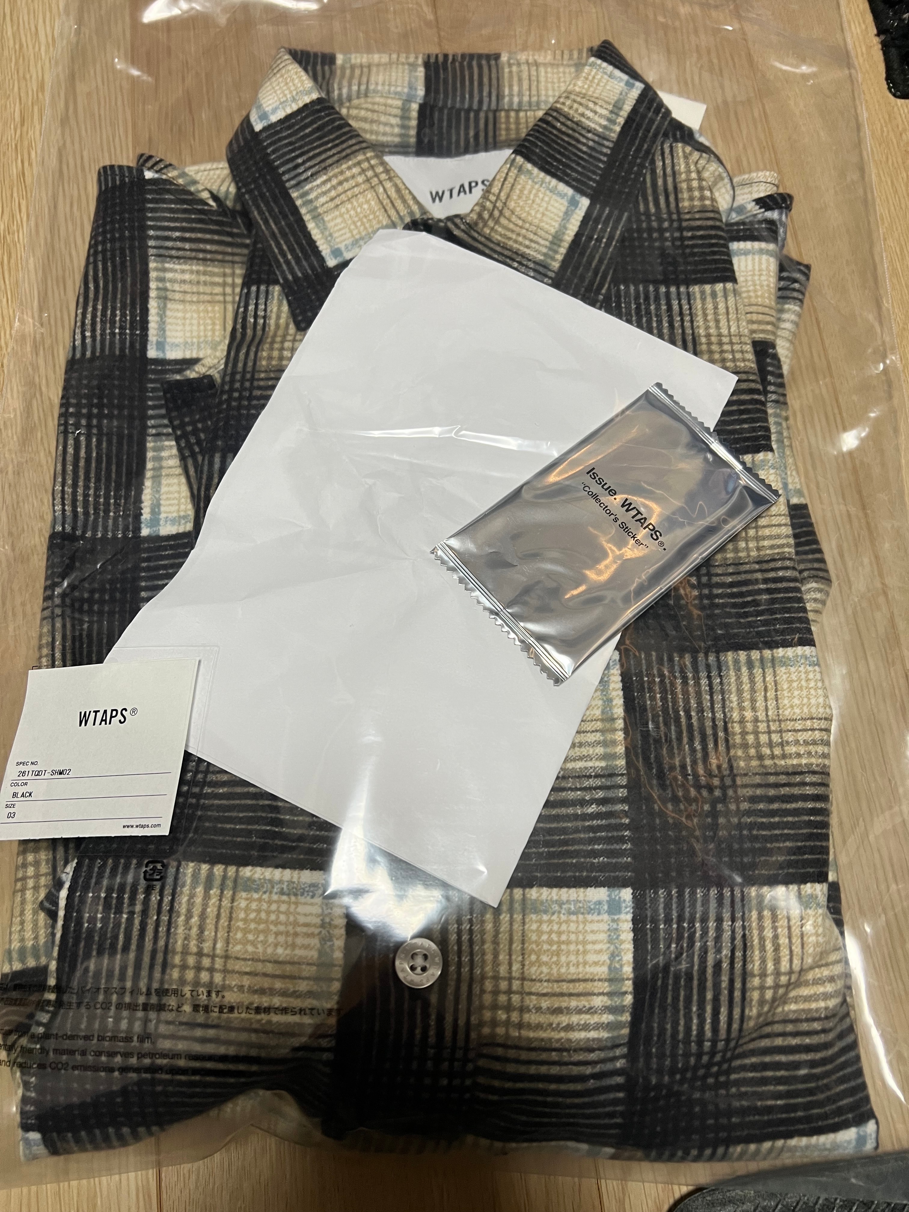 WTAPS TXT 02 / LS / Cotton. Flannel. Textile. Of "Black"