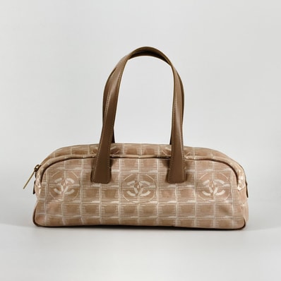 CHANEL(シャネル) ニュートラベルライン 8番台 A15828 ハンドバッグ ベージュ