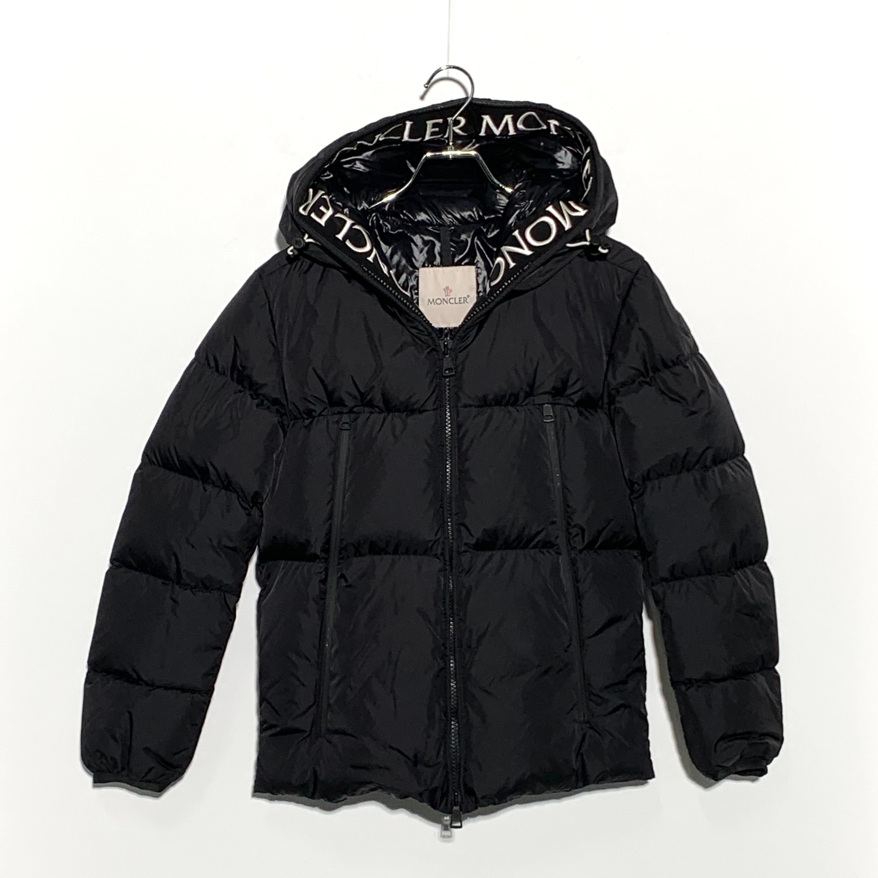 MONCLER MONTCLA GIUBBOTOO Black