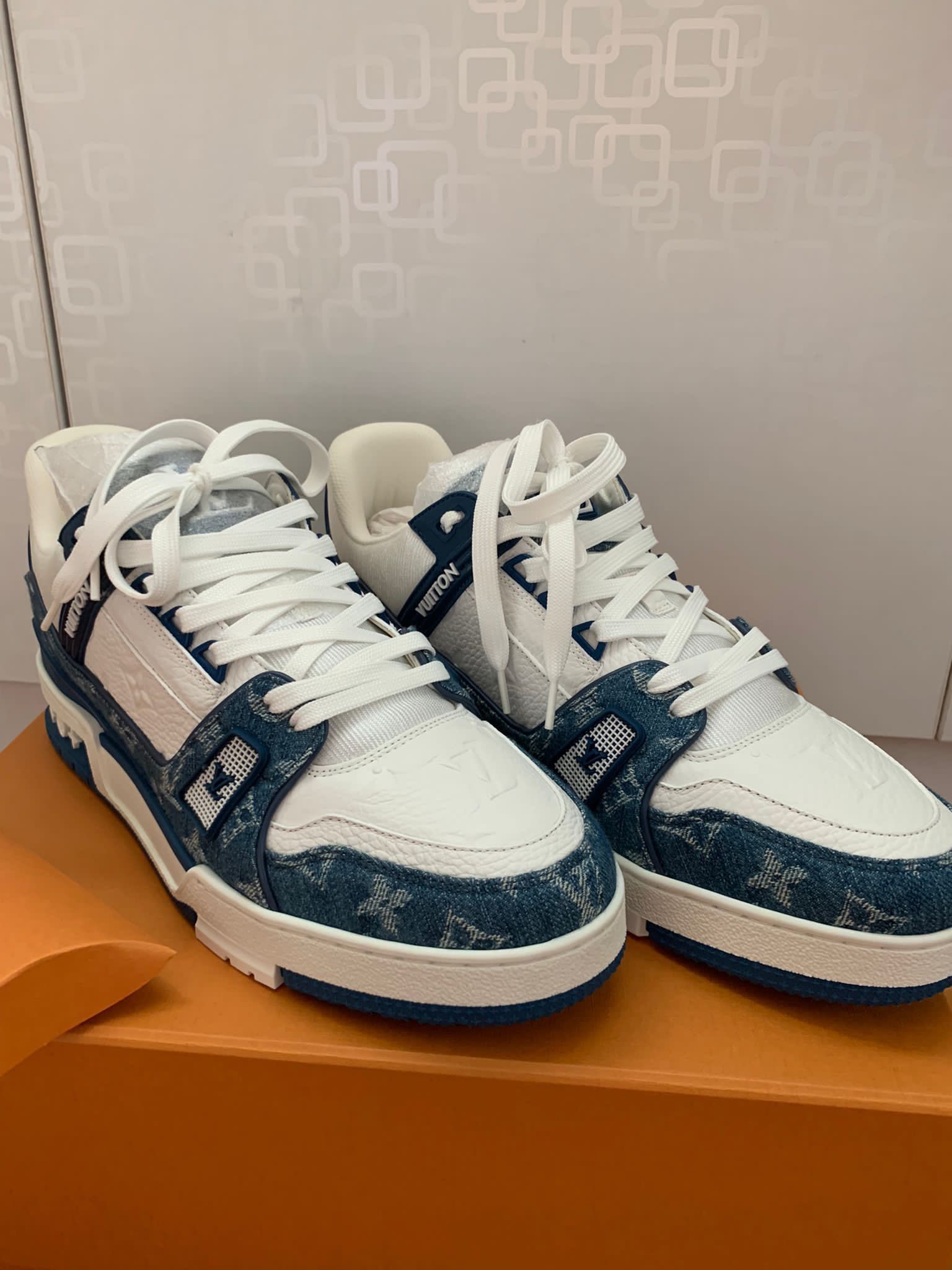LV ルイヴィトン アークライト ライン スニーカー "デニム ホワイト"