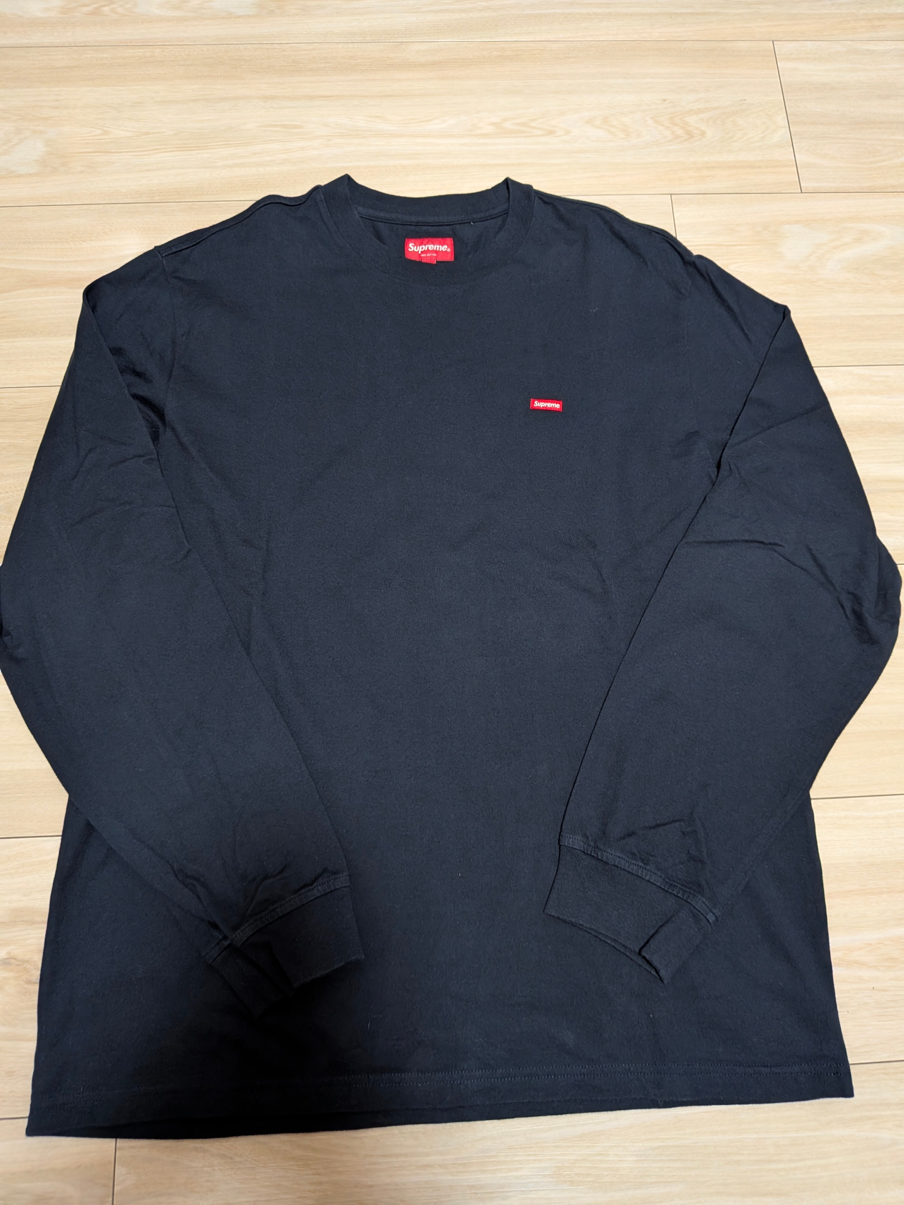 Supreme Small Box L/S Tee 