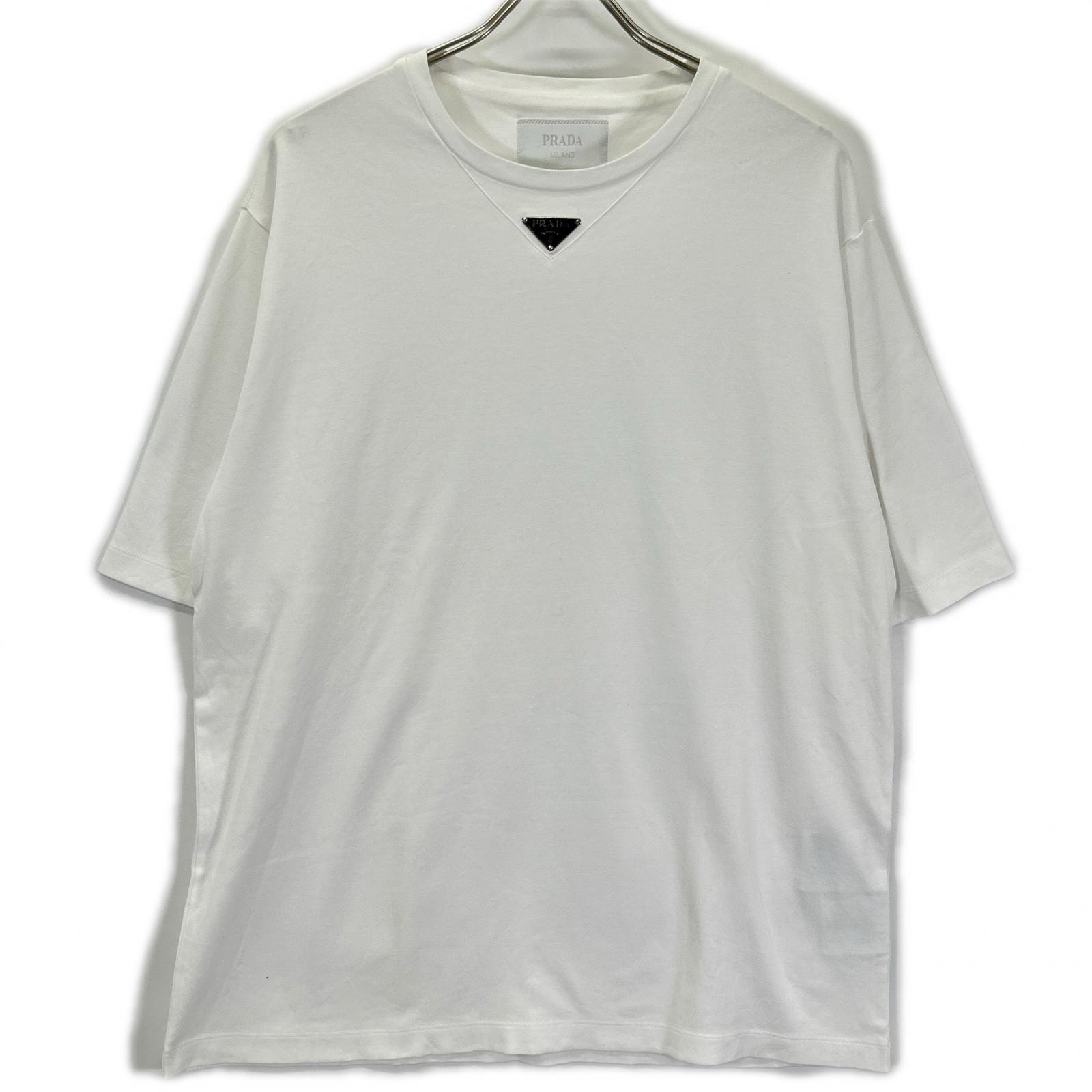プラダ UJN861 ホワイト ロゴプレート付き Tシャツ M