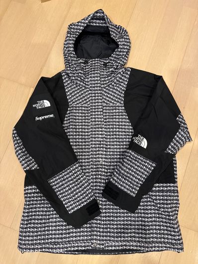 Supreme x The North Face Studded Mountain Light Jacket "Black"