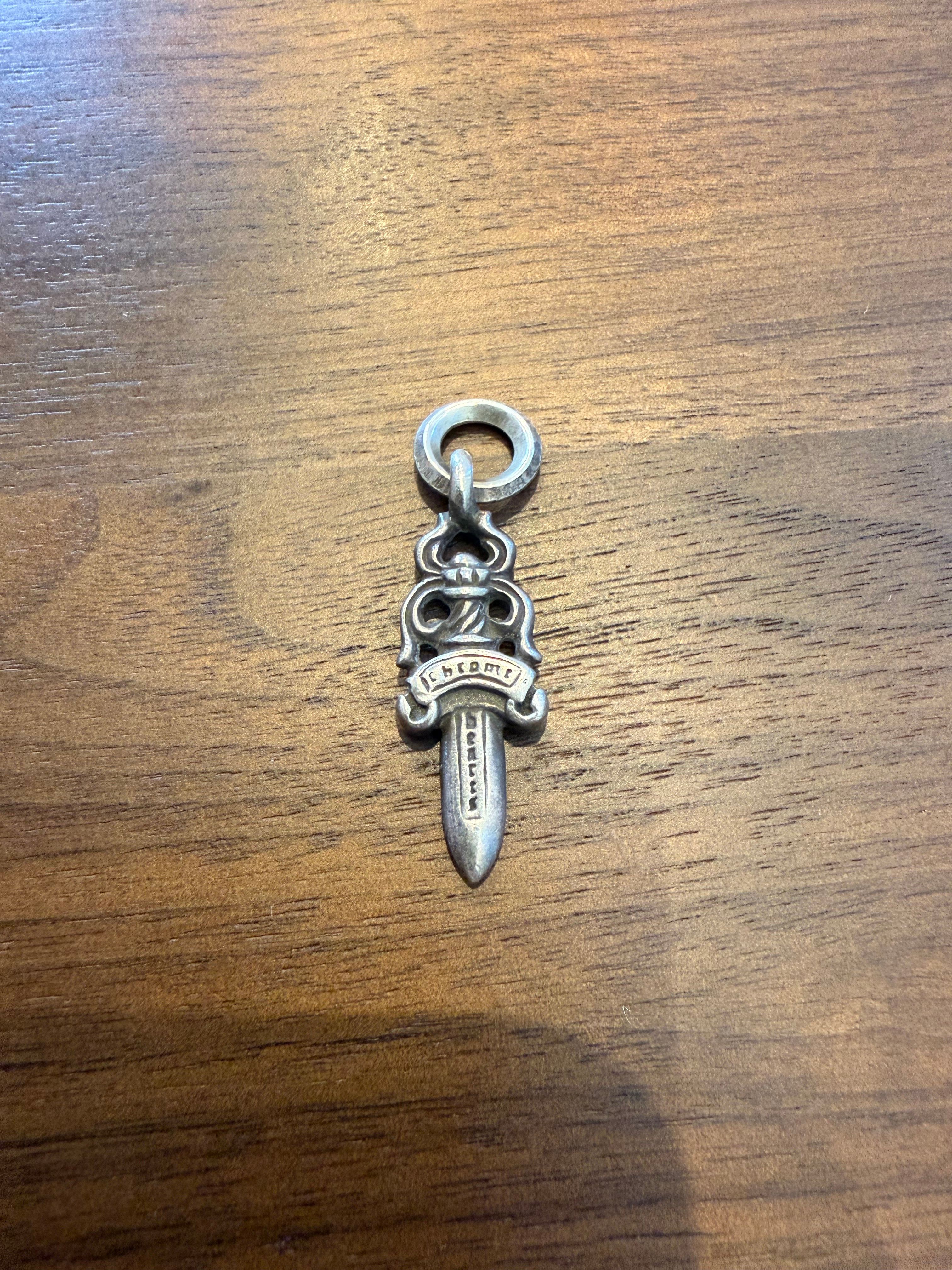 Chrome Hearts # 5 Dagger Charm "Silver"
