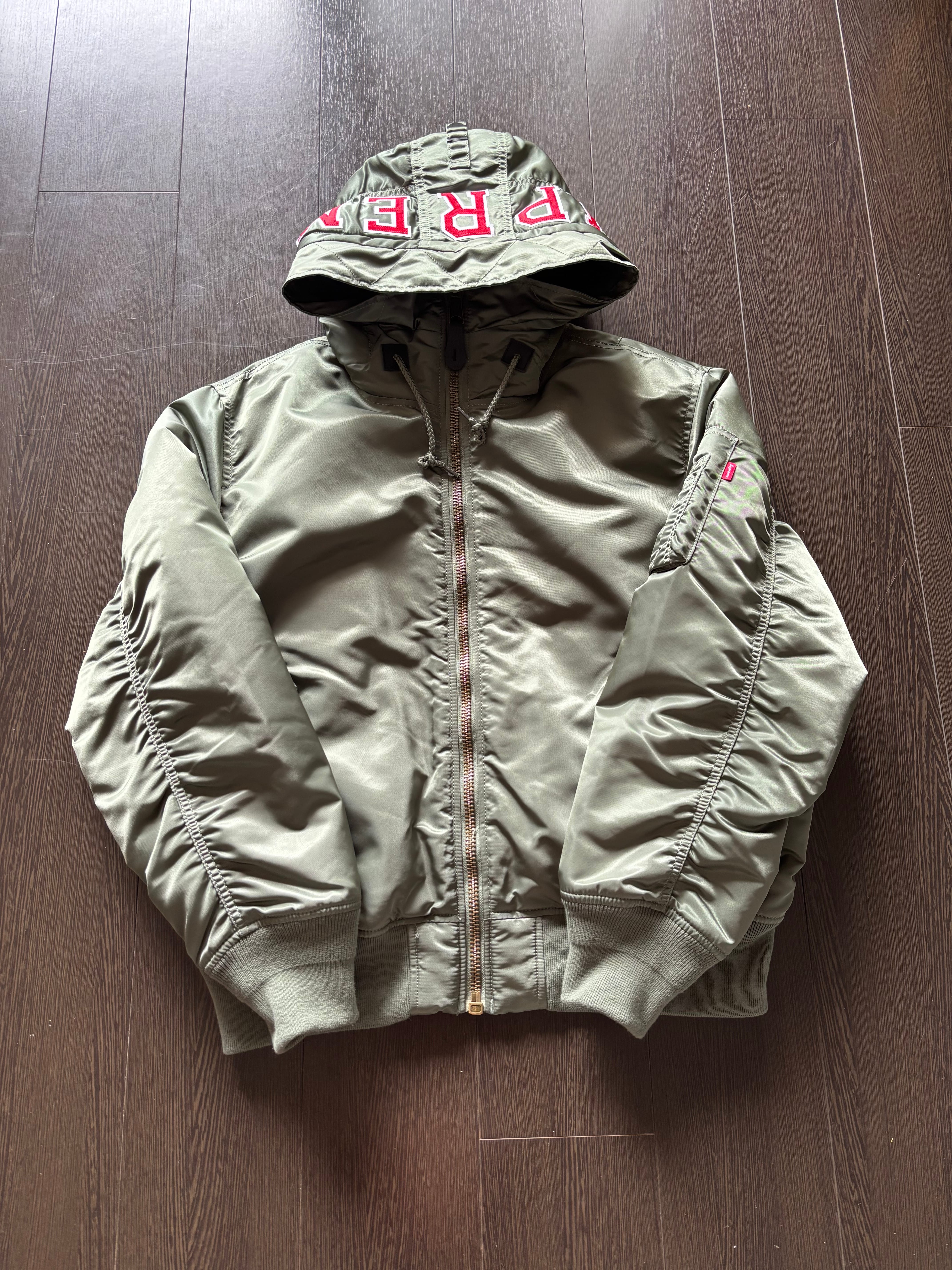 Supreme Hooded MA-1 "Olive"